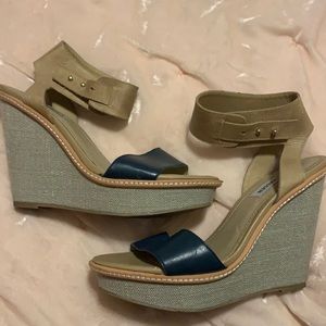 STEVE MADDEN blue & tan heels 👠